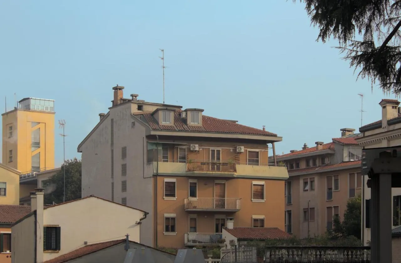 Padova City Stop Bed & Breakfast 0*,